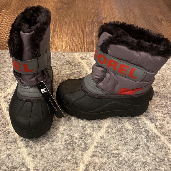 Brand New in the box, Kids Sorel Snow Boots - Picture 1 of 8